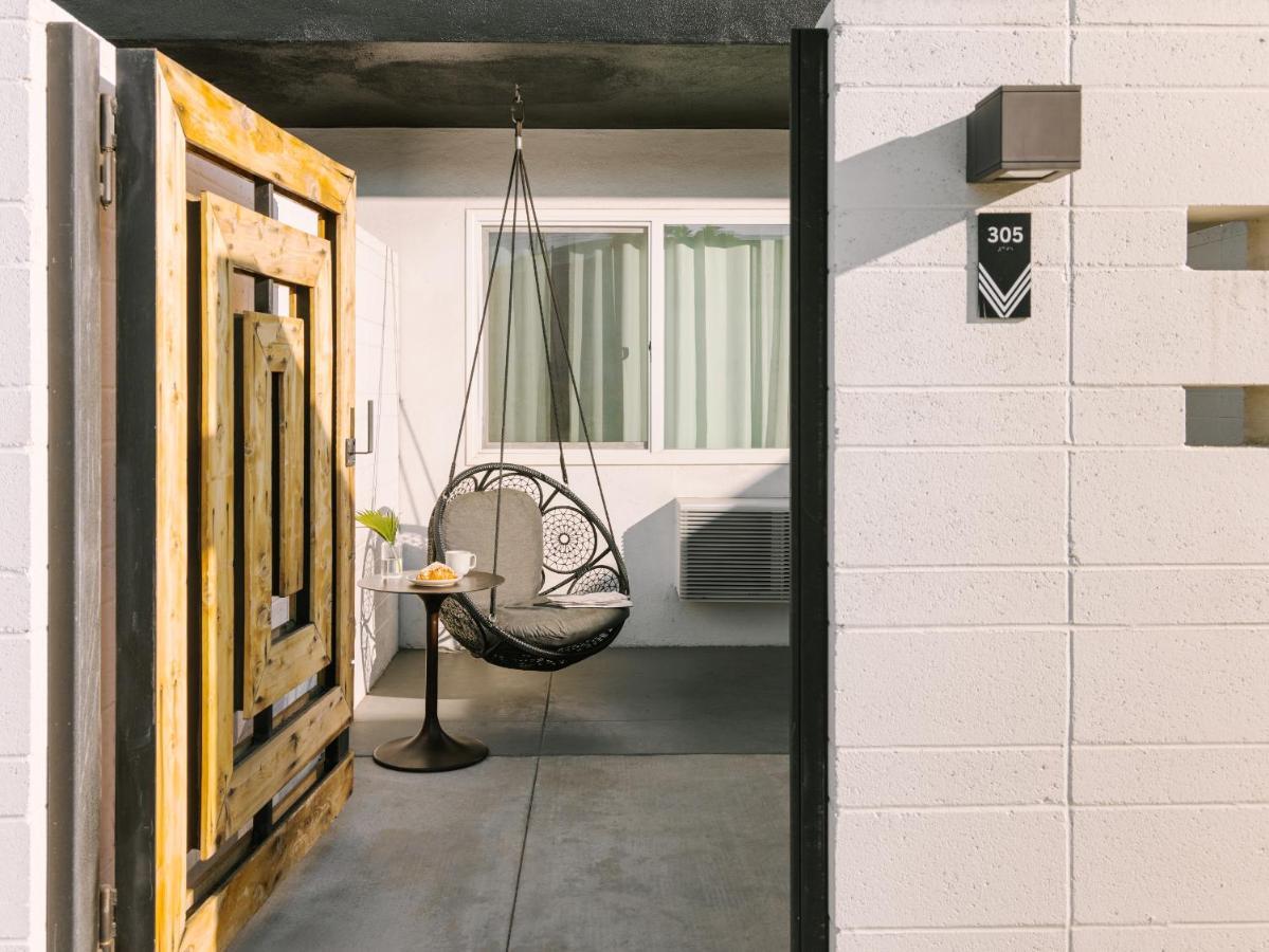 The V Powered By Sonder Hotel Палм Спринг Екстериор снимка
