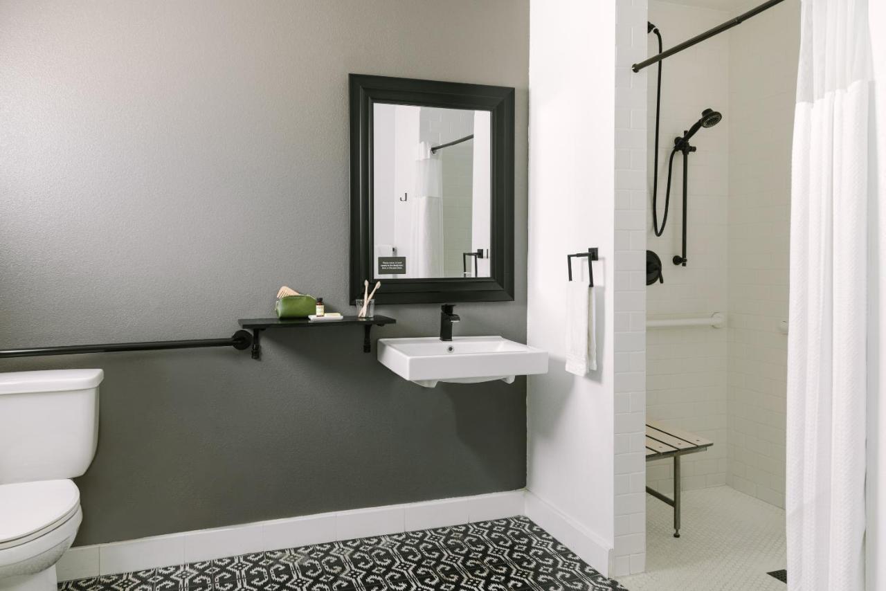 The V Powered By Sonder Hotel Палм Спринг Екстериор снимка
